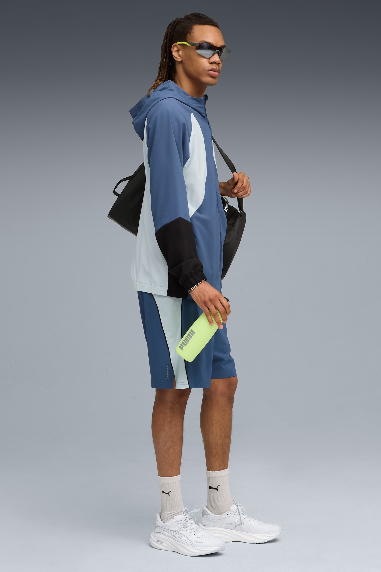 RUN ULTRAWEAVE HOODED JACKET Men - 5