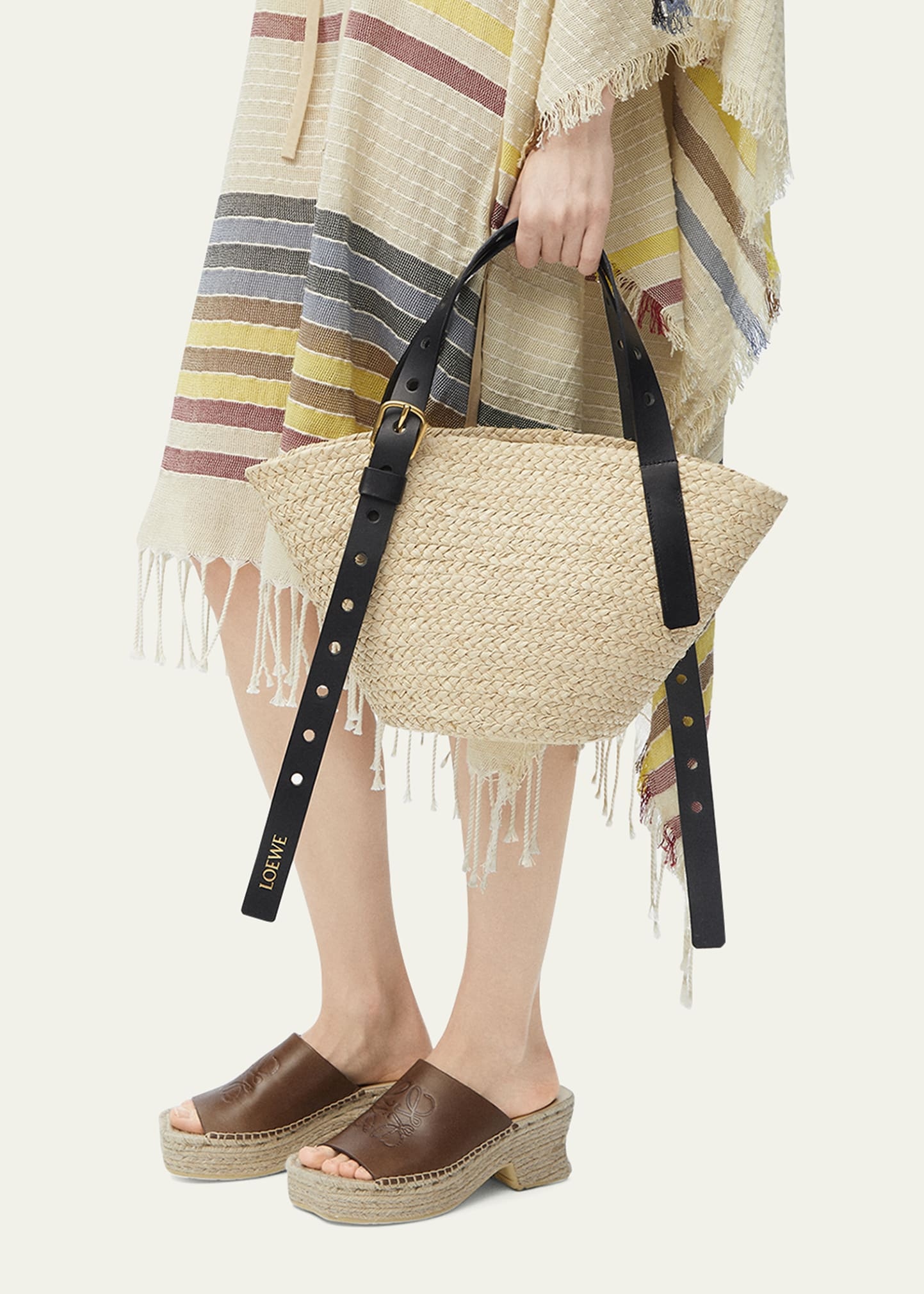 Punch Hole Small Basket Shoulder Bag in Raffia - 6