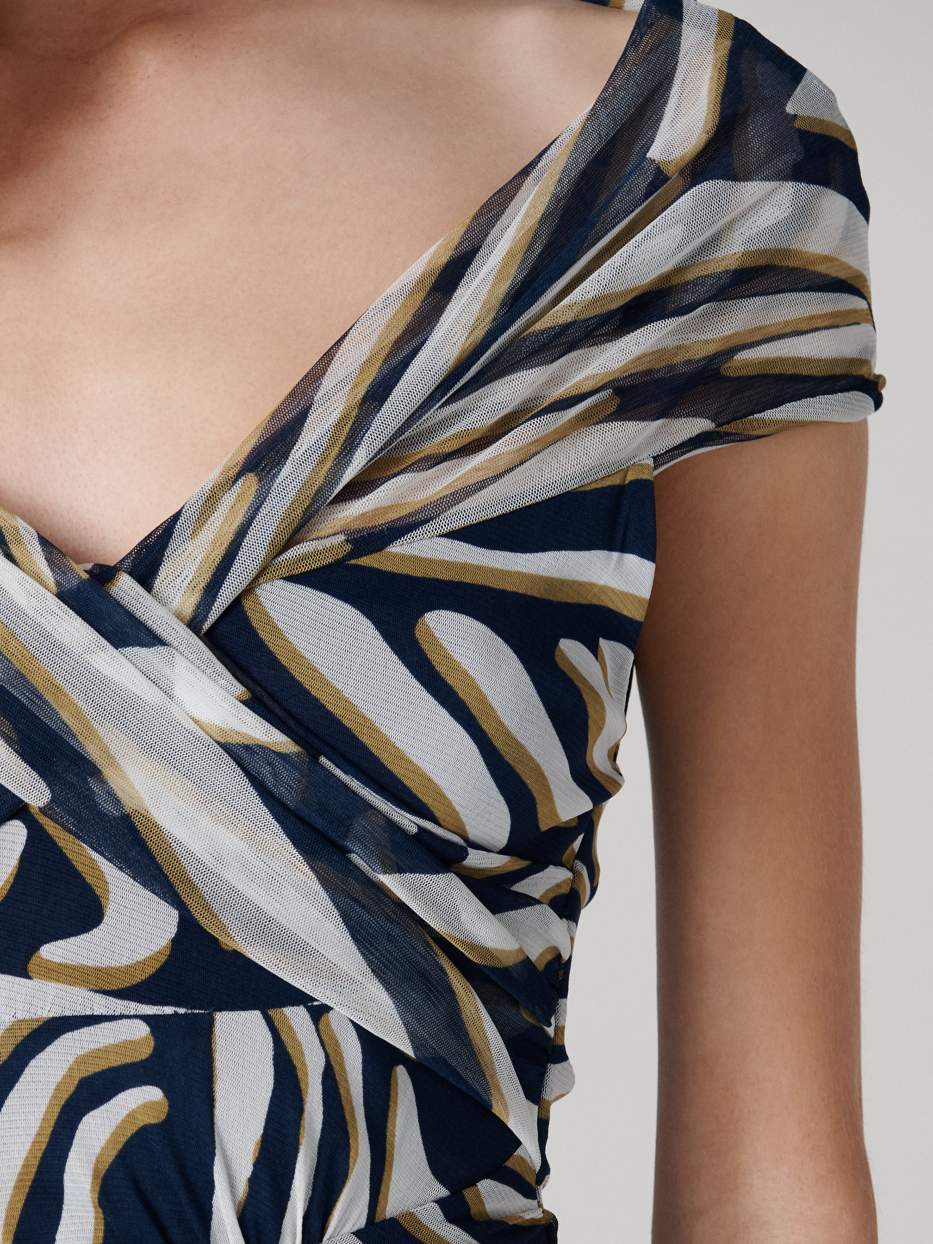 Lovinia Dress - 3