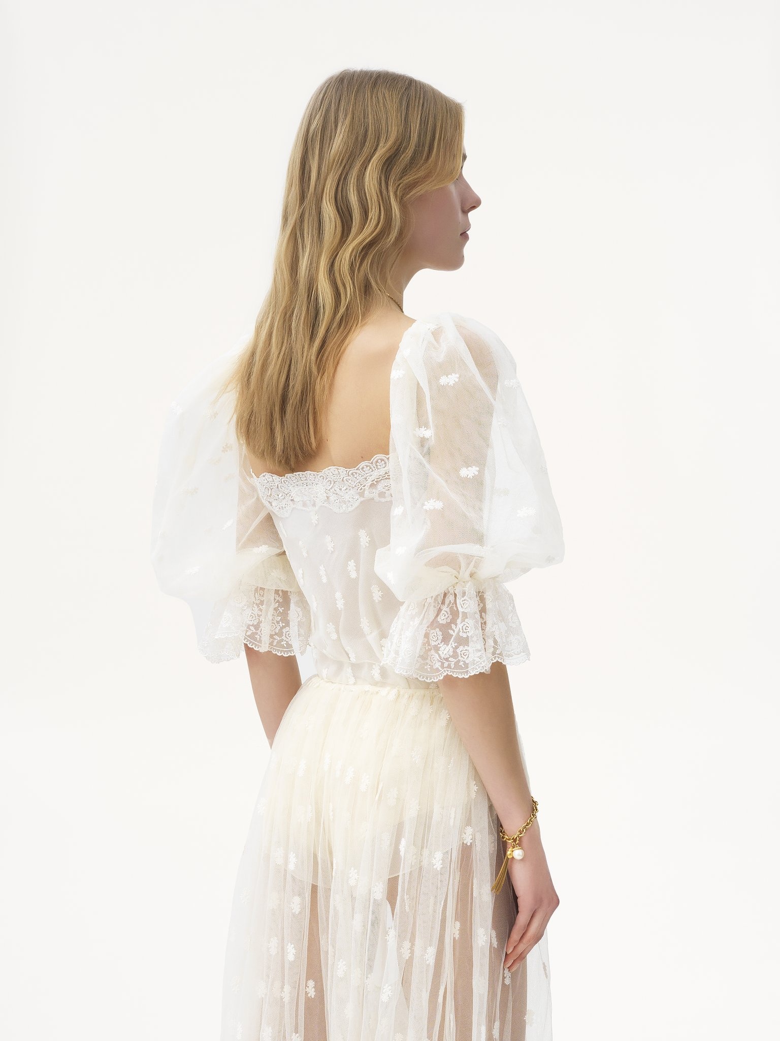 SQUARE-NECK TOP IN EMBROIDERED LACE - 5