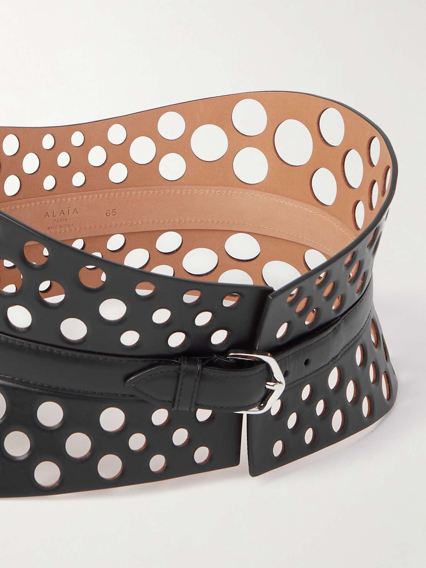 SALE【Alaia】ロゴ スタンプ ラージ フレックス ベルト Alaïa Laser-cut leather waist belt | netaporter | REVERSIBLE