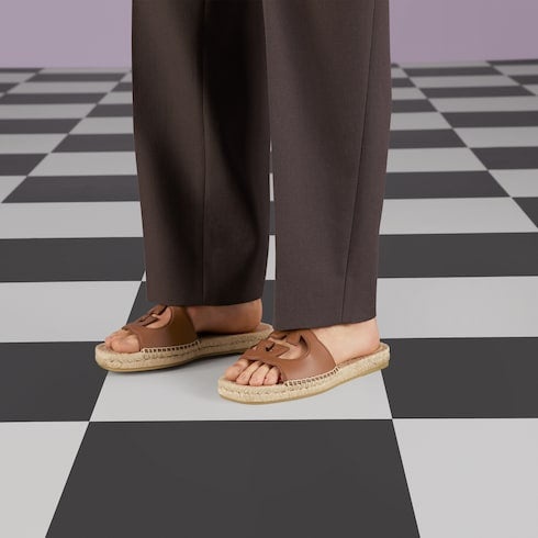 Gucci Interlocking G Cut Out Slide Sandals - 3