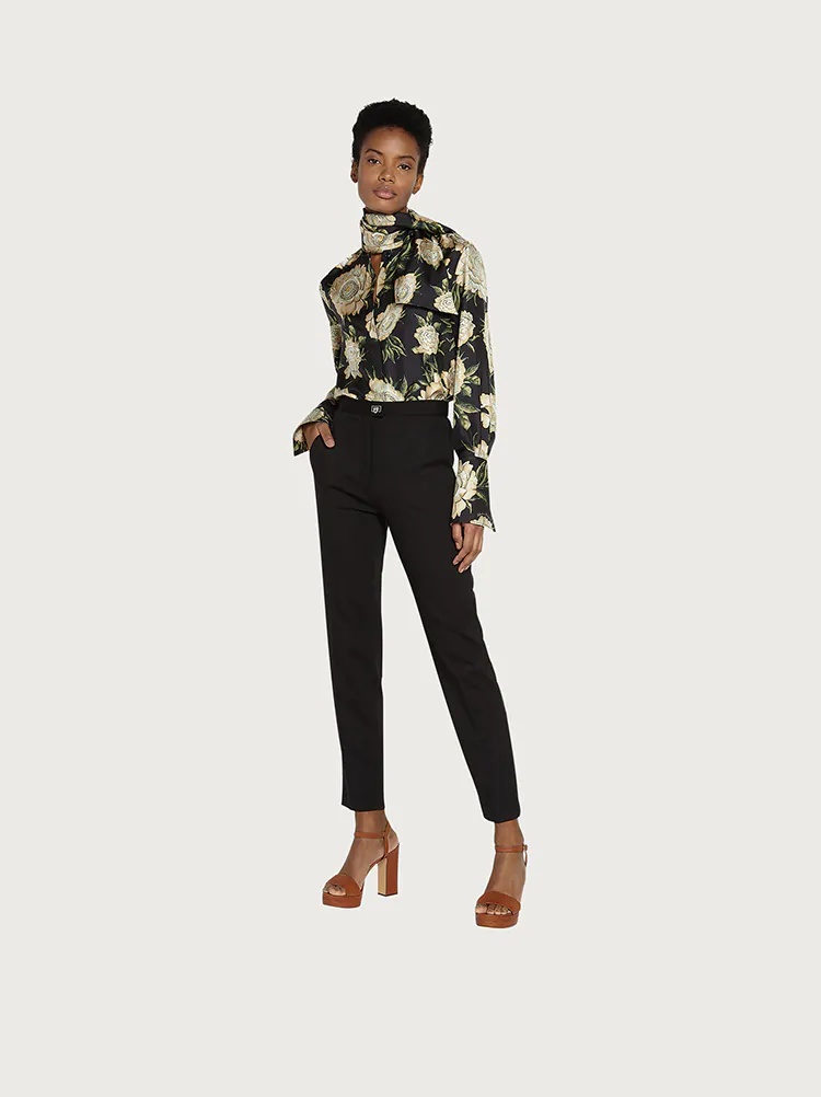 TROUSERS WITH GANCINI DETAIL - 3