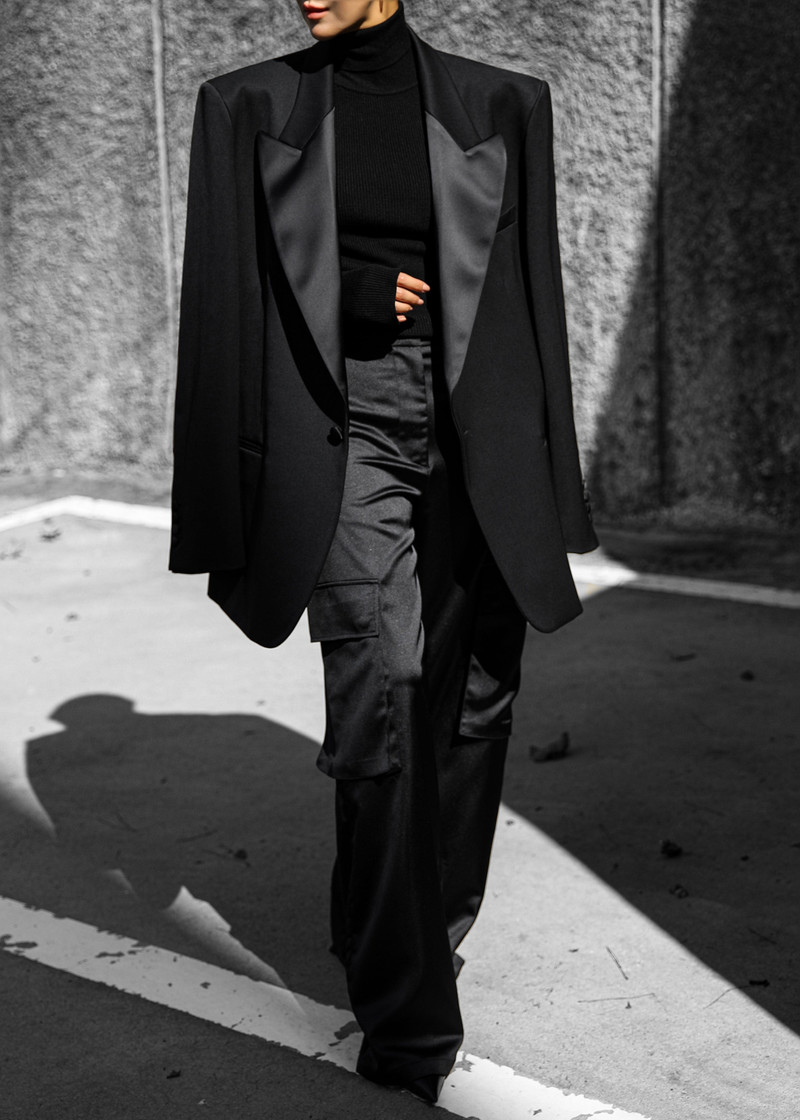 Halle Satin Collar Blazer - Black 4