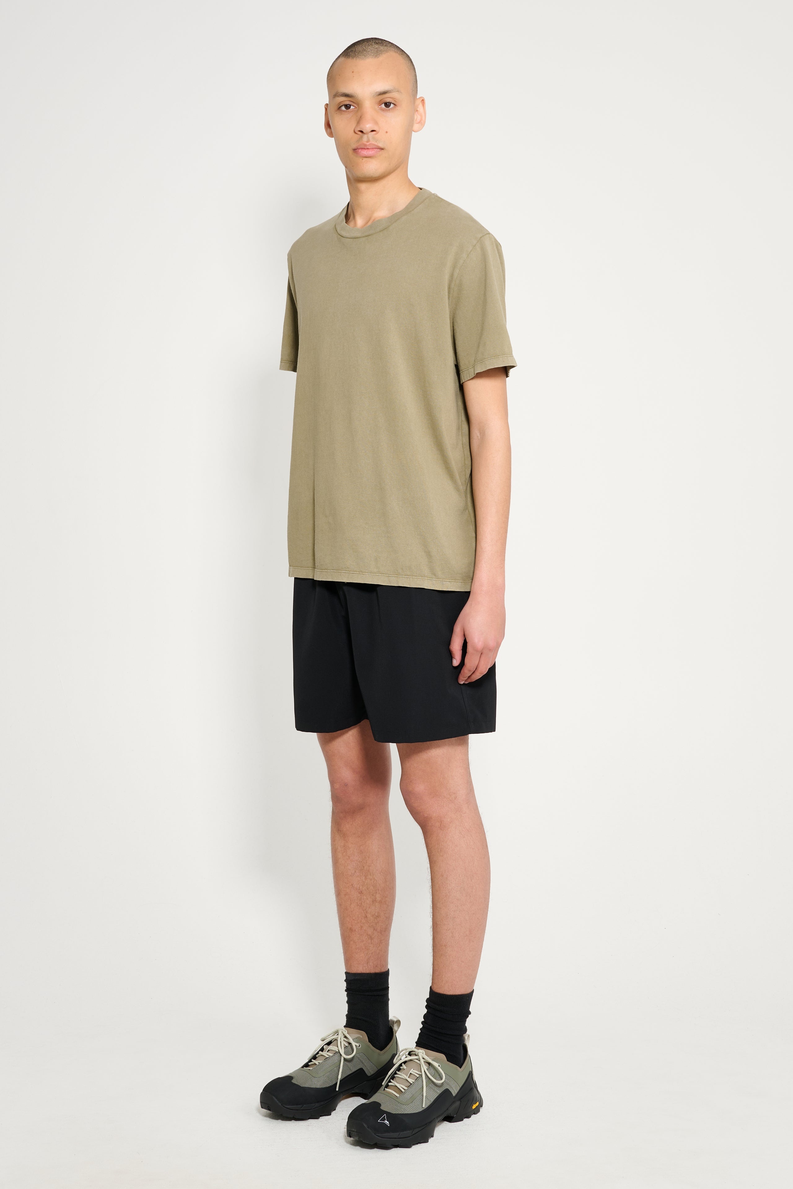 AURALEE AURALEE WOOL MAX CANVAS SHORTS BLACK | tresbien