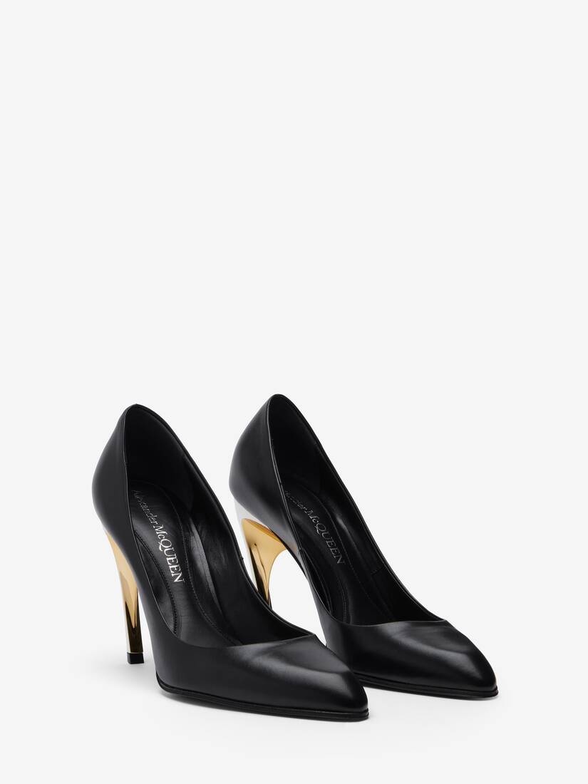 サンダル・ミュール Alexander Mcqueen Twisted Armadillo Sandal in Black Alexander McQueen Women's Twisted Armadillo Sandal in Black