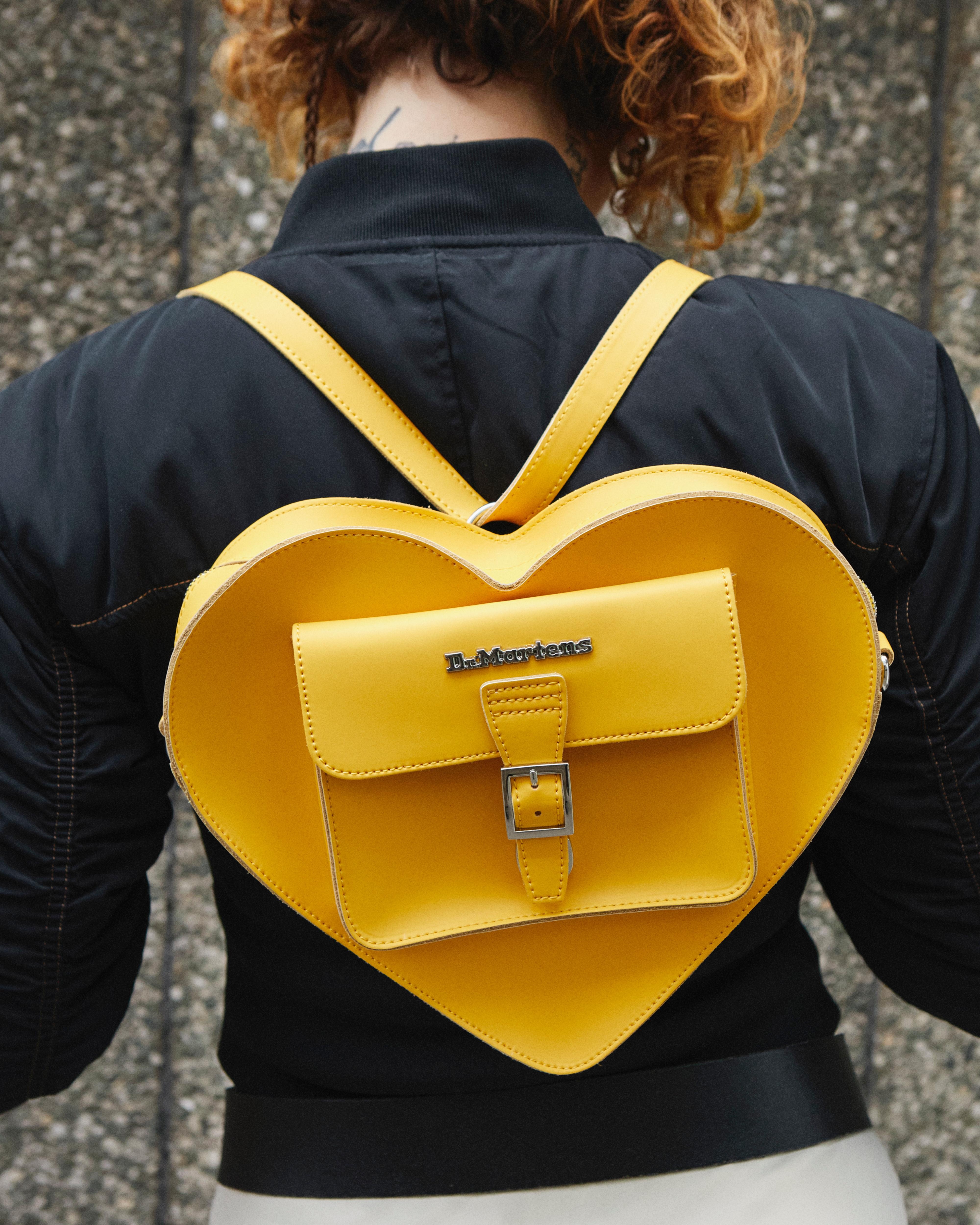 Heart Shaped Hardware Kiev Leather Bag - 2