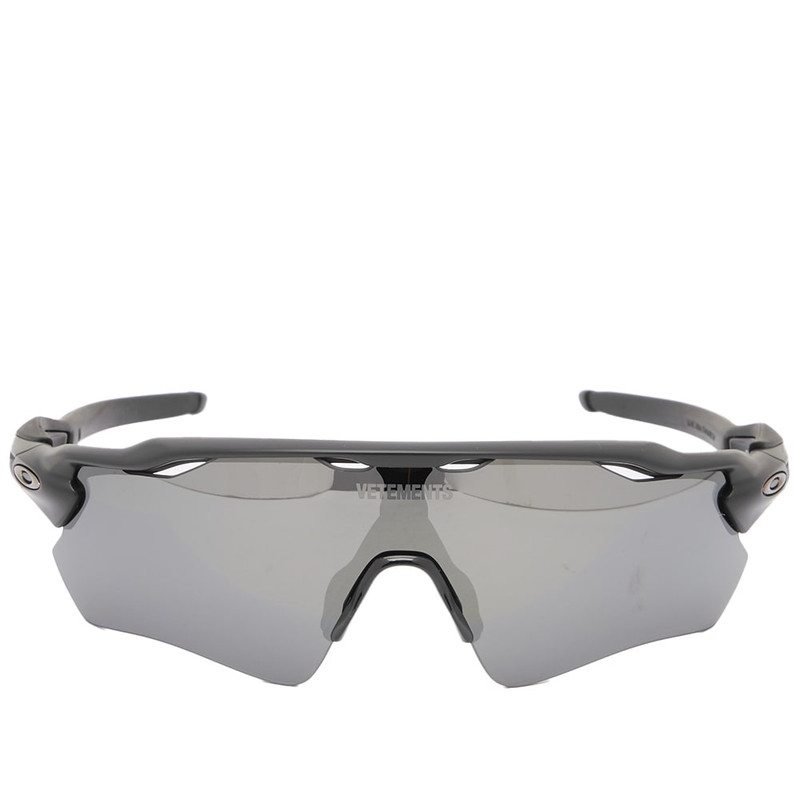 VETEMENTS x Oakley Sunglasses 3
