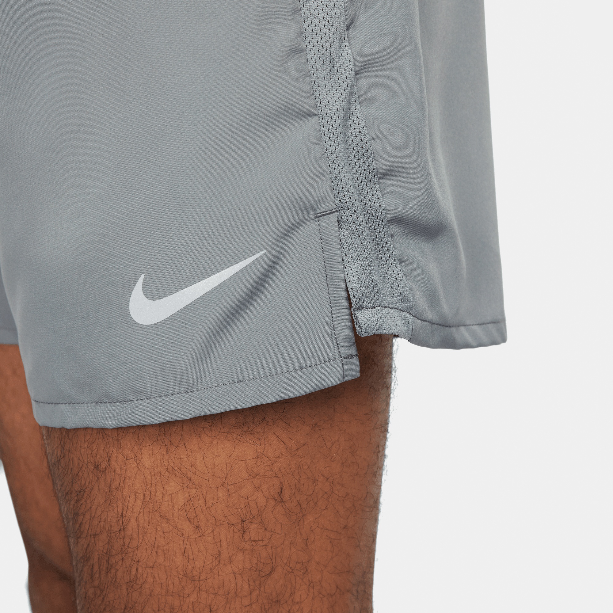 Nike Dri-FIT Challenger Short - 5