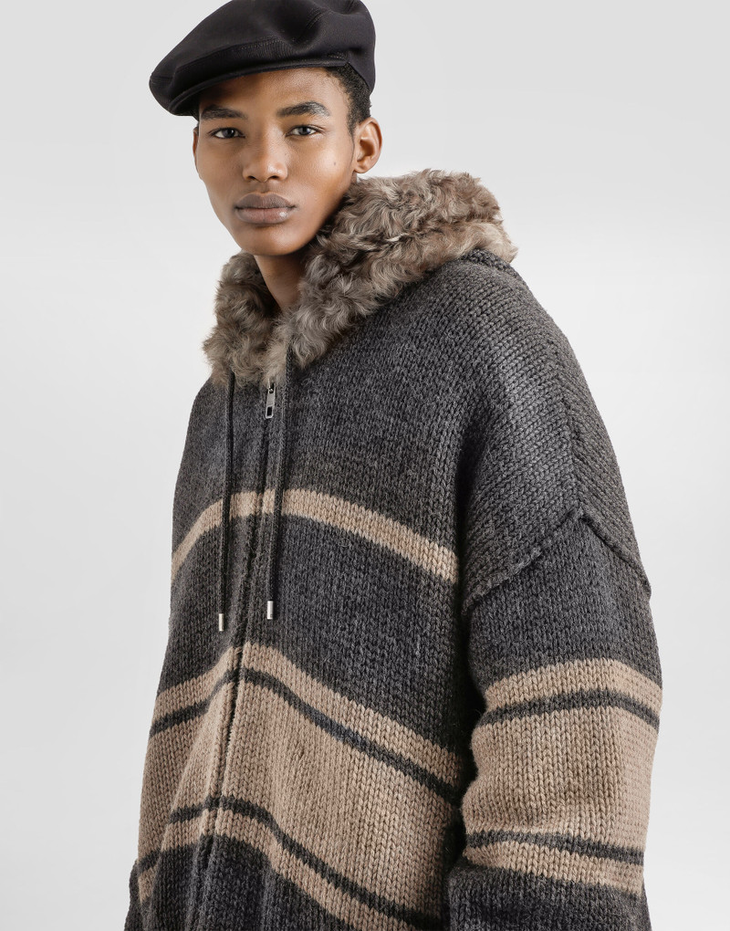 Knitted jacket with fur 4