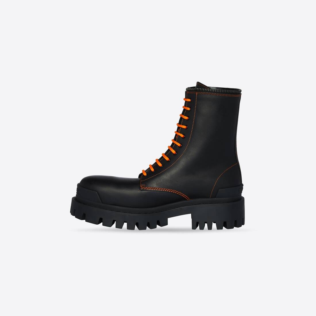 Men's Master 20mm Low Boot in Black - 4