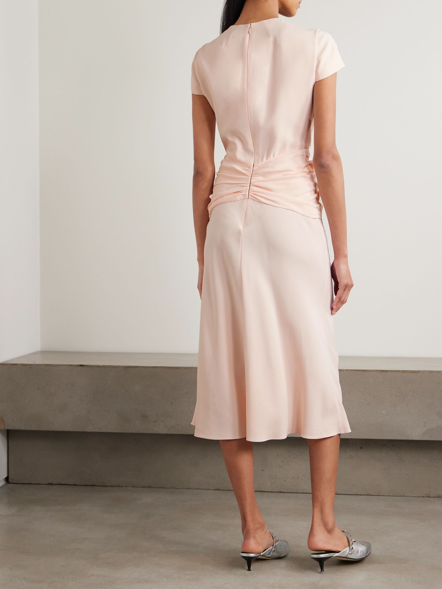 Twist-front draped crepe midi dress Baby pink - 3
