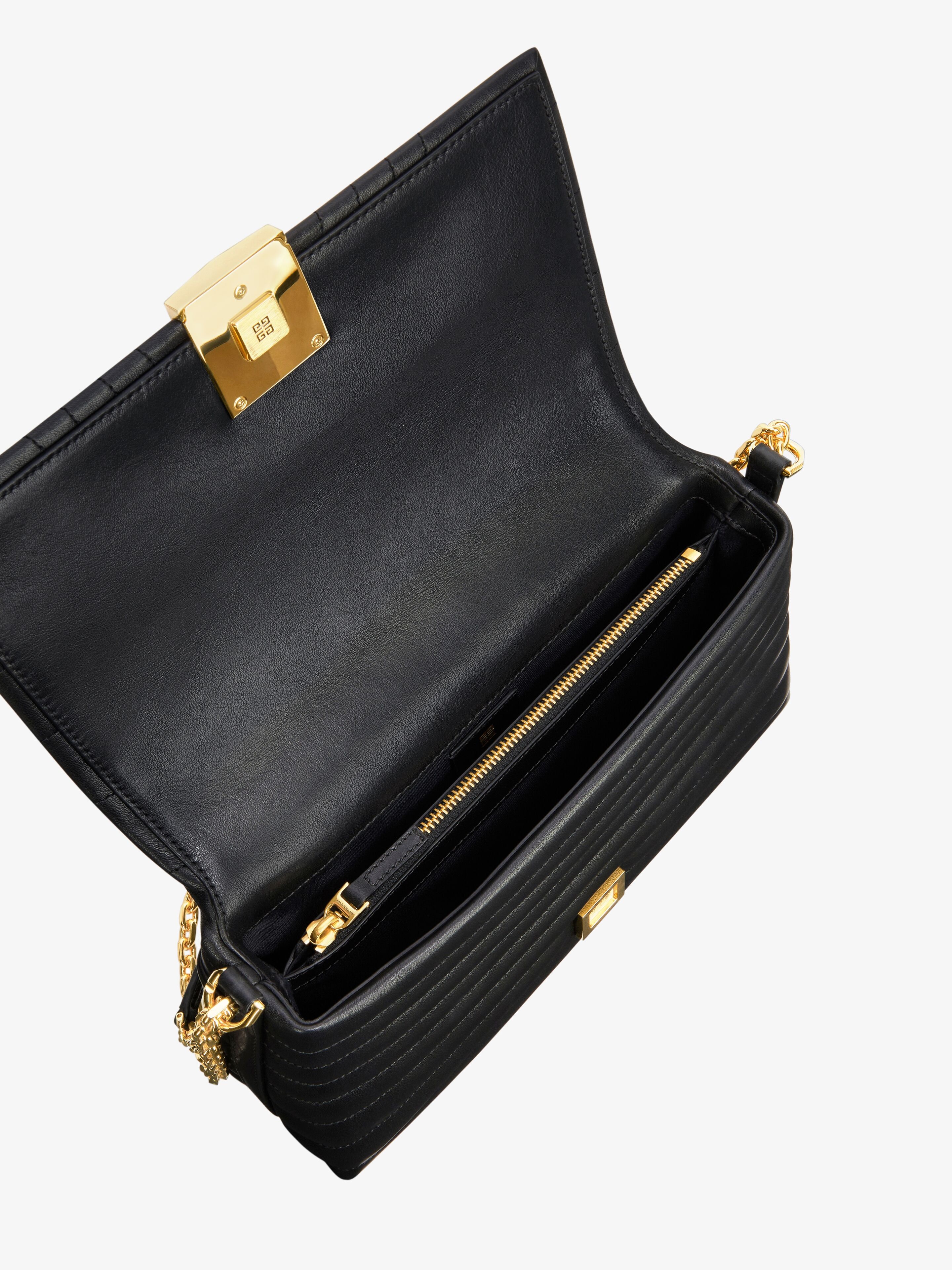 MEDIUM 4G SOFT BAG IN QUILTED LEATHER WITH CHAIN - 7