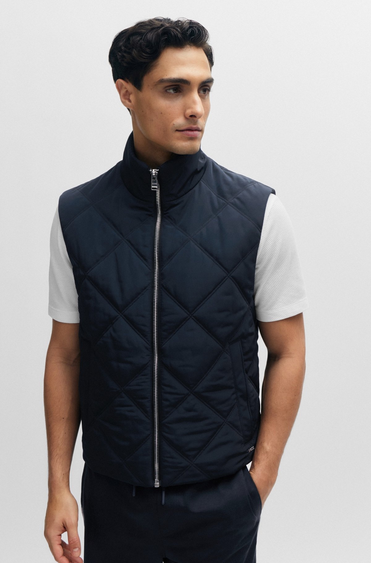 REGULAR-FIT GILET WITH QUILTING AND INSIDE ZIP POCKETS - 5