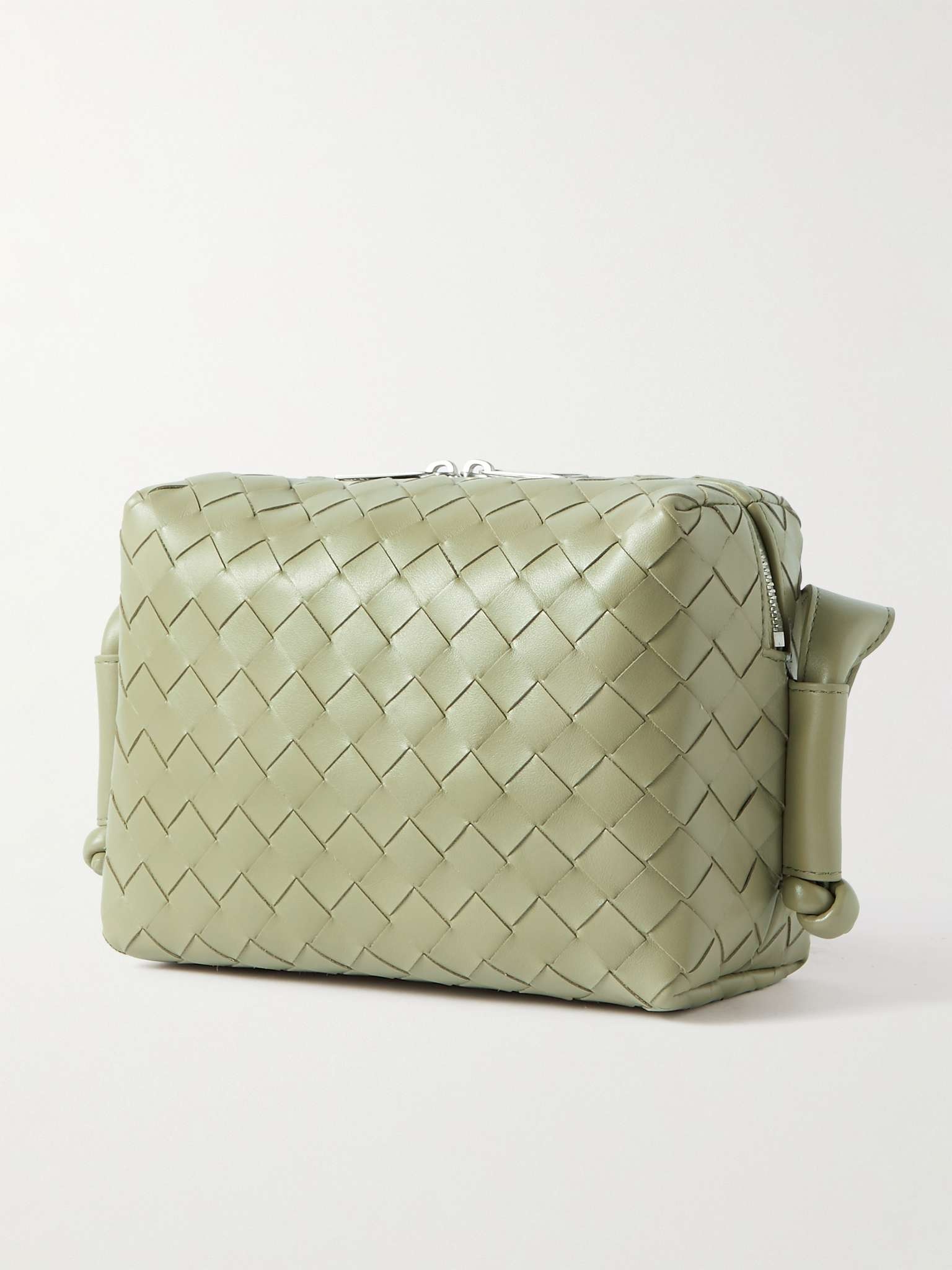 Bottega Veneta Intrecciato Leather Messenger Bag In Green