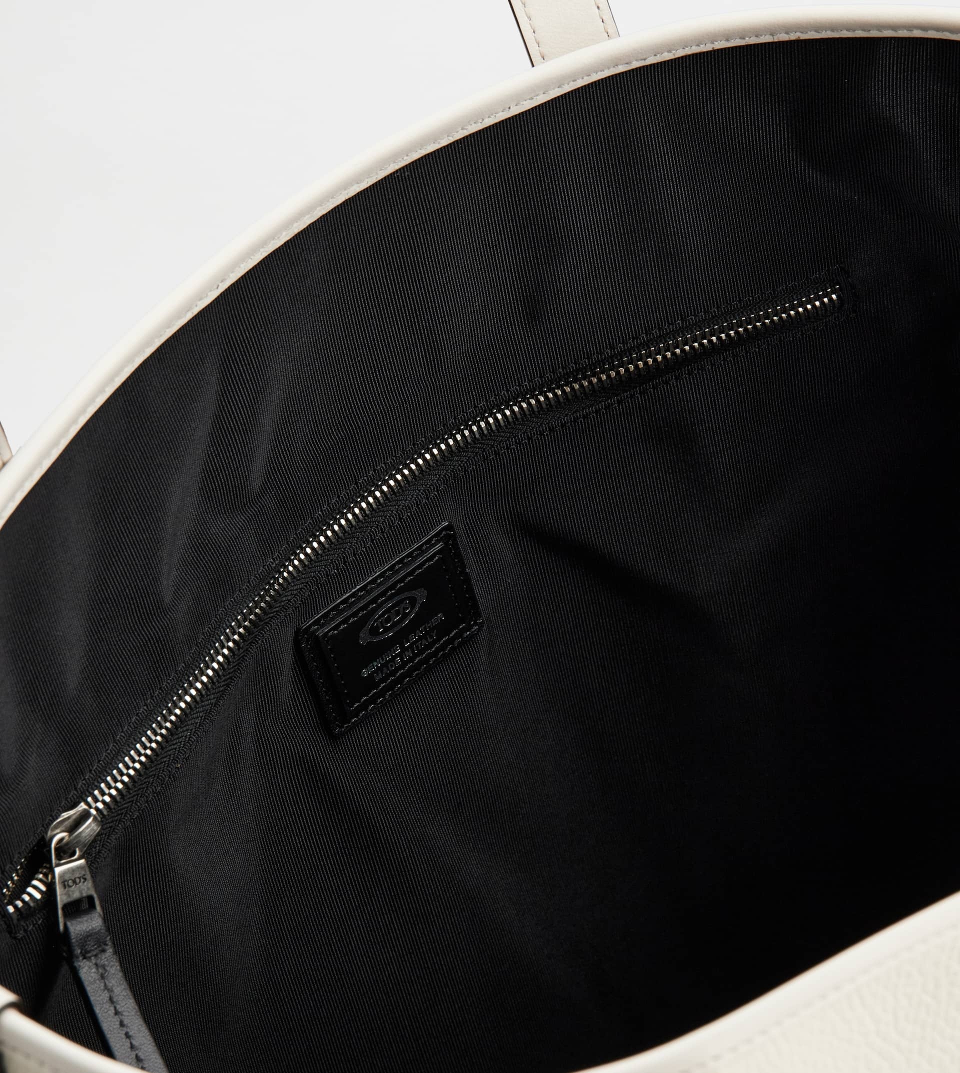 SHOPPING BAG IN LEATHER MEDIUM - WHITE - 4