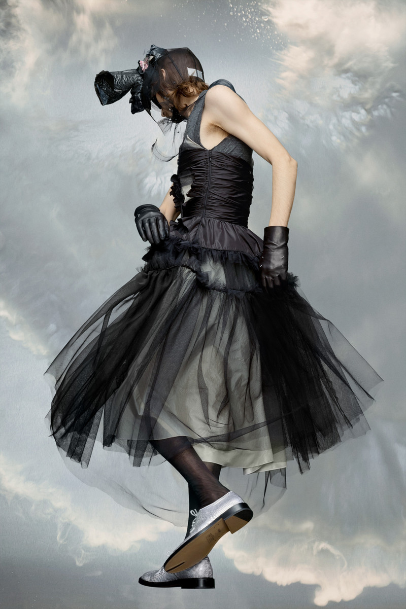 Décortiqué corset dress 4