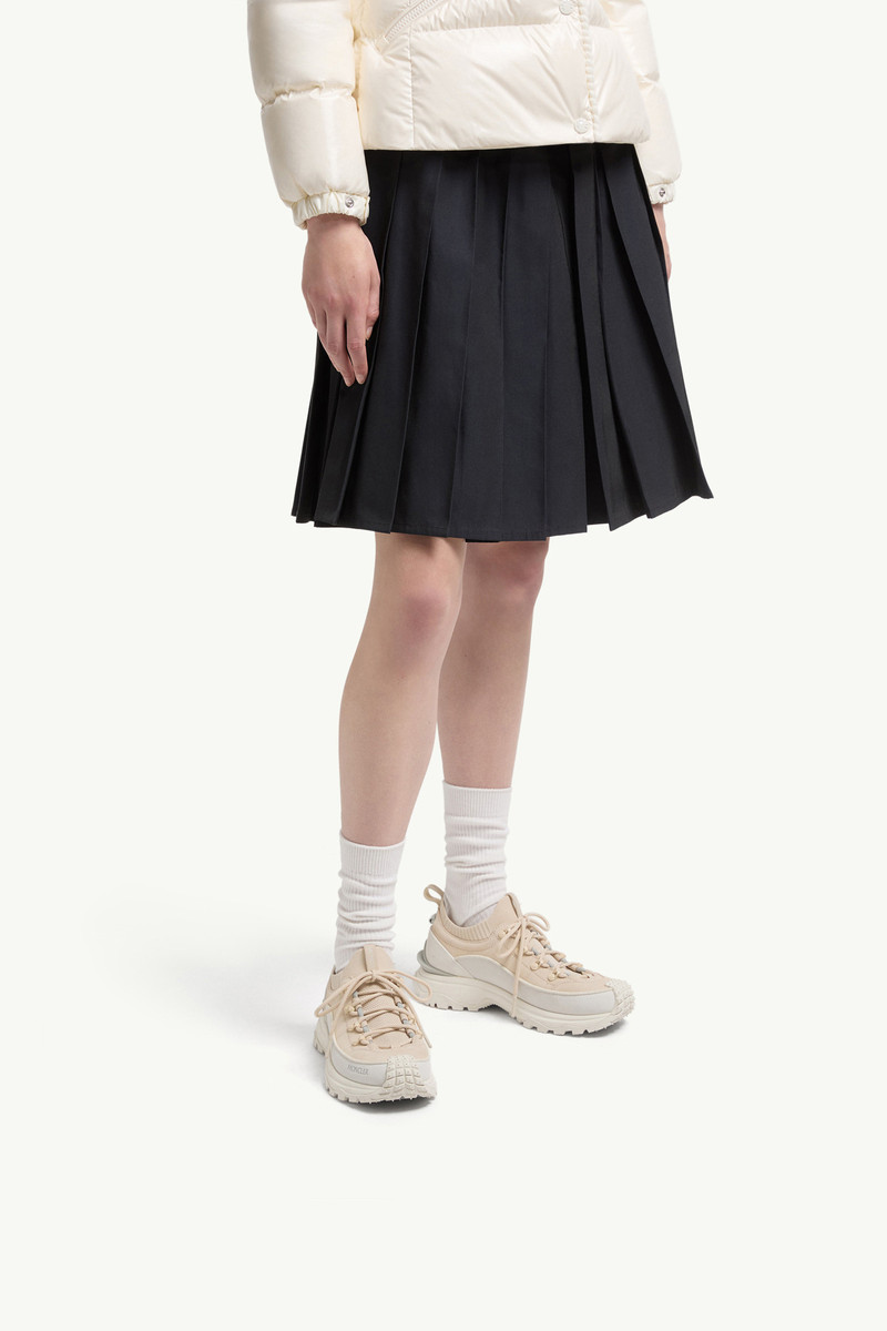 Moncler Trailgrip Lite3 Nubuck & Suede Sneakers outlook