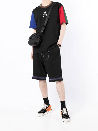 MASTERMIND WORLD skull-print knee-length shorts outlook