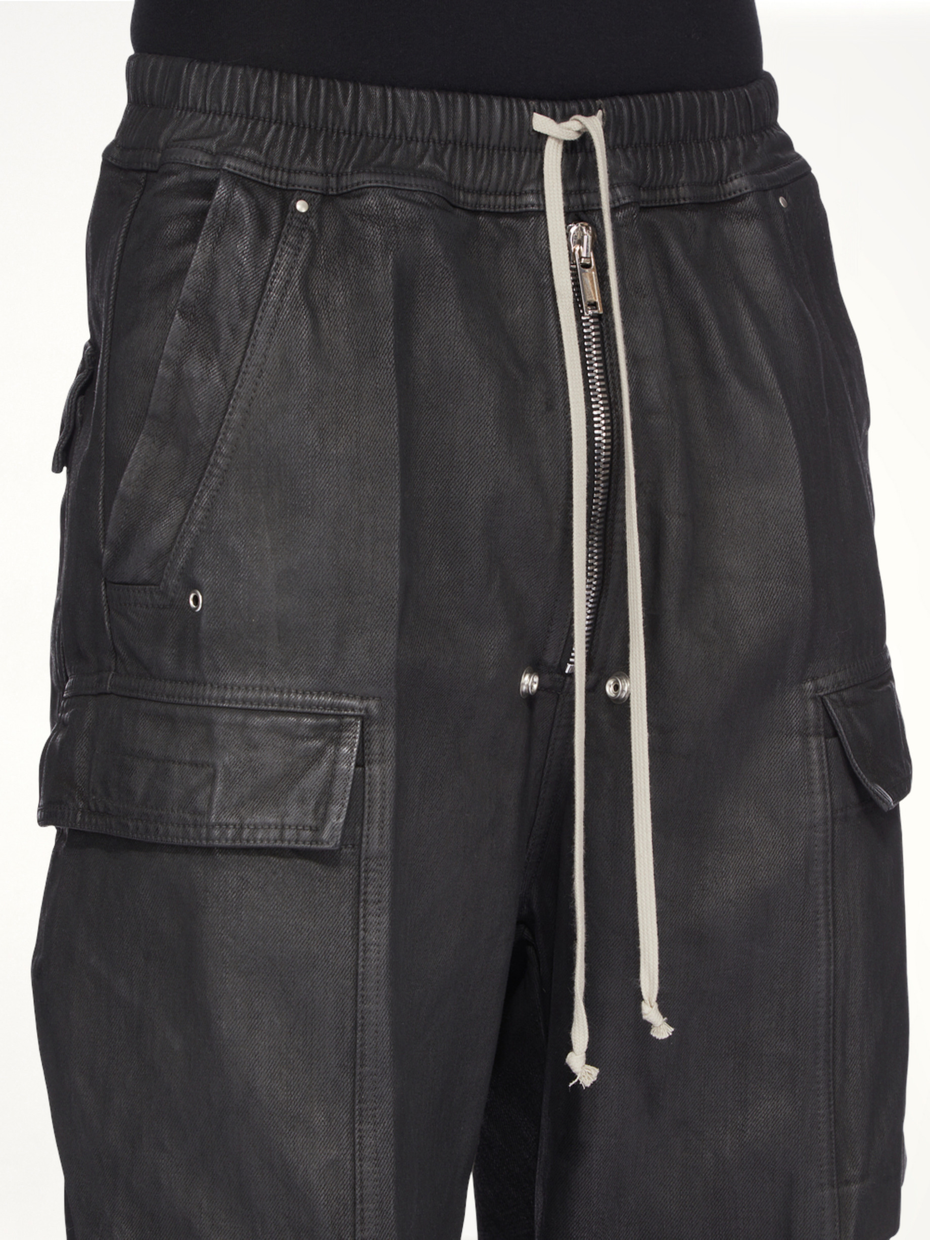 Double Cargo Jumbo Belas in Black - 3