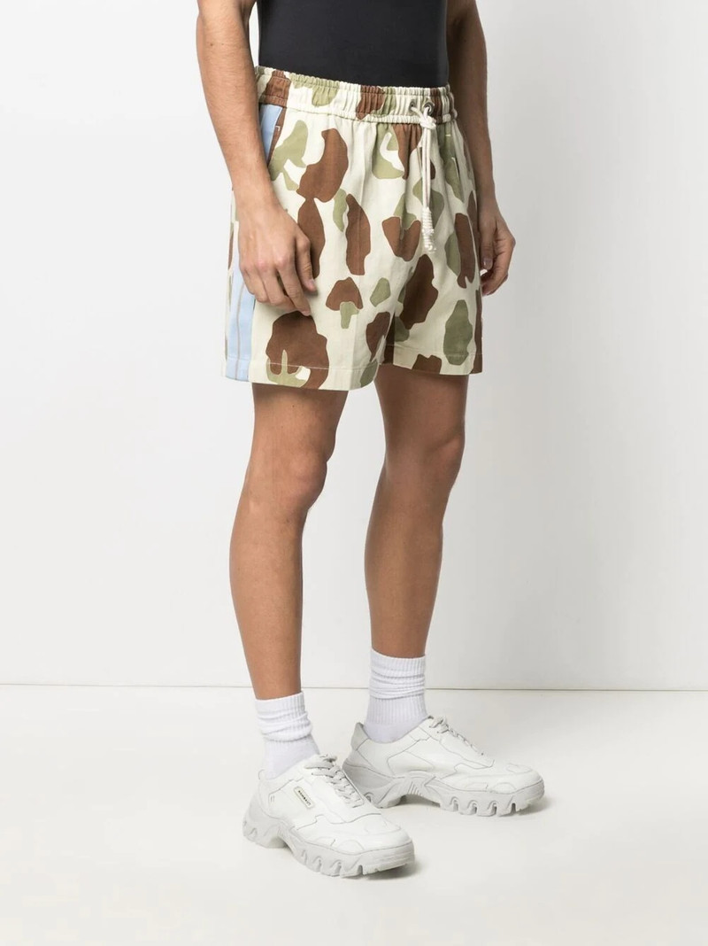 camouflage-print drawstring shorts 3