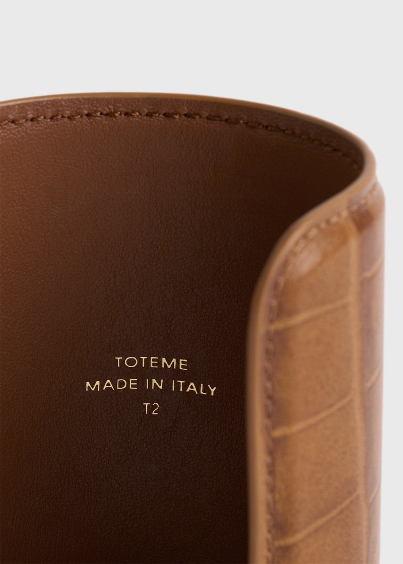 Long croco-embossed cuff camel 6