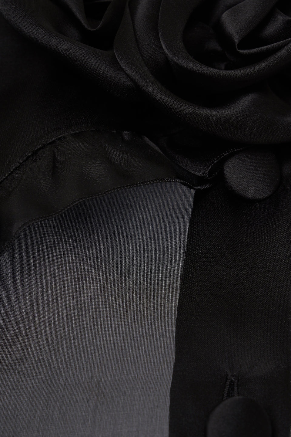SILK ORGANZA BLOUSE WITH ROSE DETAILS - 3