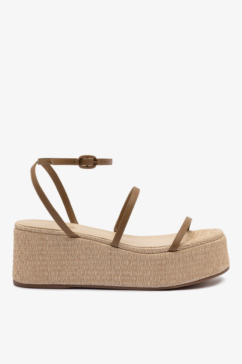 Gio Flatform Sandal In Natural Raffia and Hazelnut Trimming 1