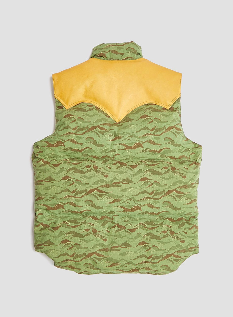 Rocky Mountain Featherbed x Nigel Cabourn Down Vest Mountain Camo in Green 6