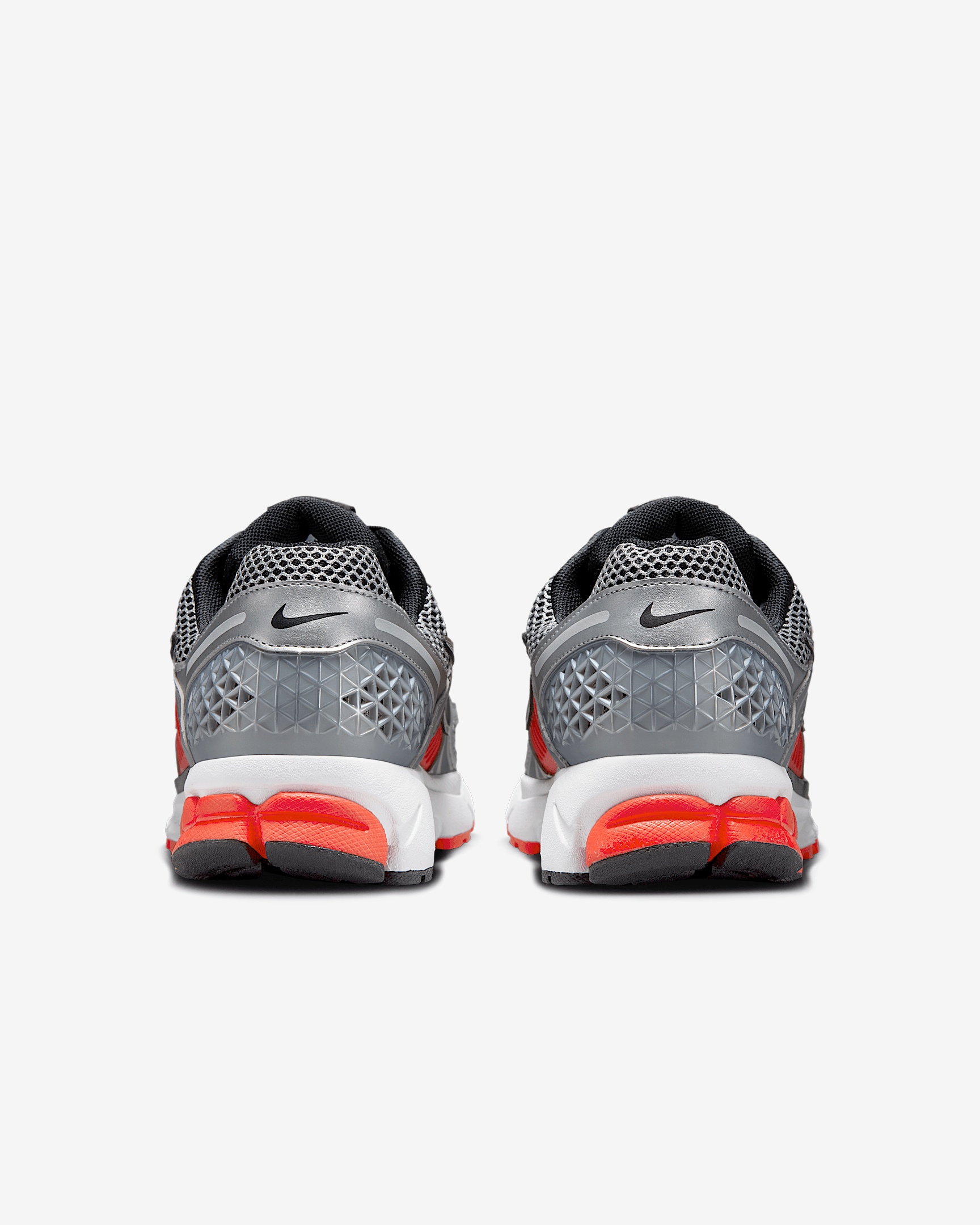 Nike Zoom Vomero 5 Men's Shoes - 6