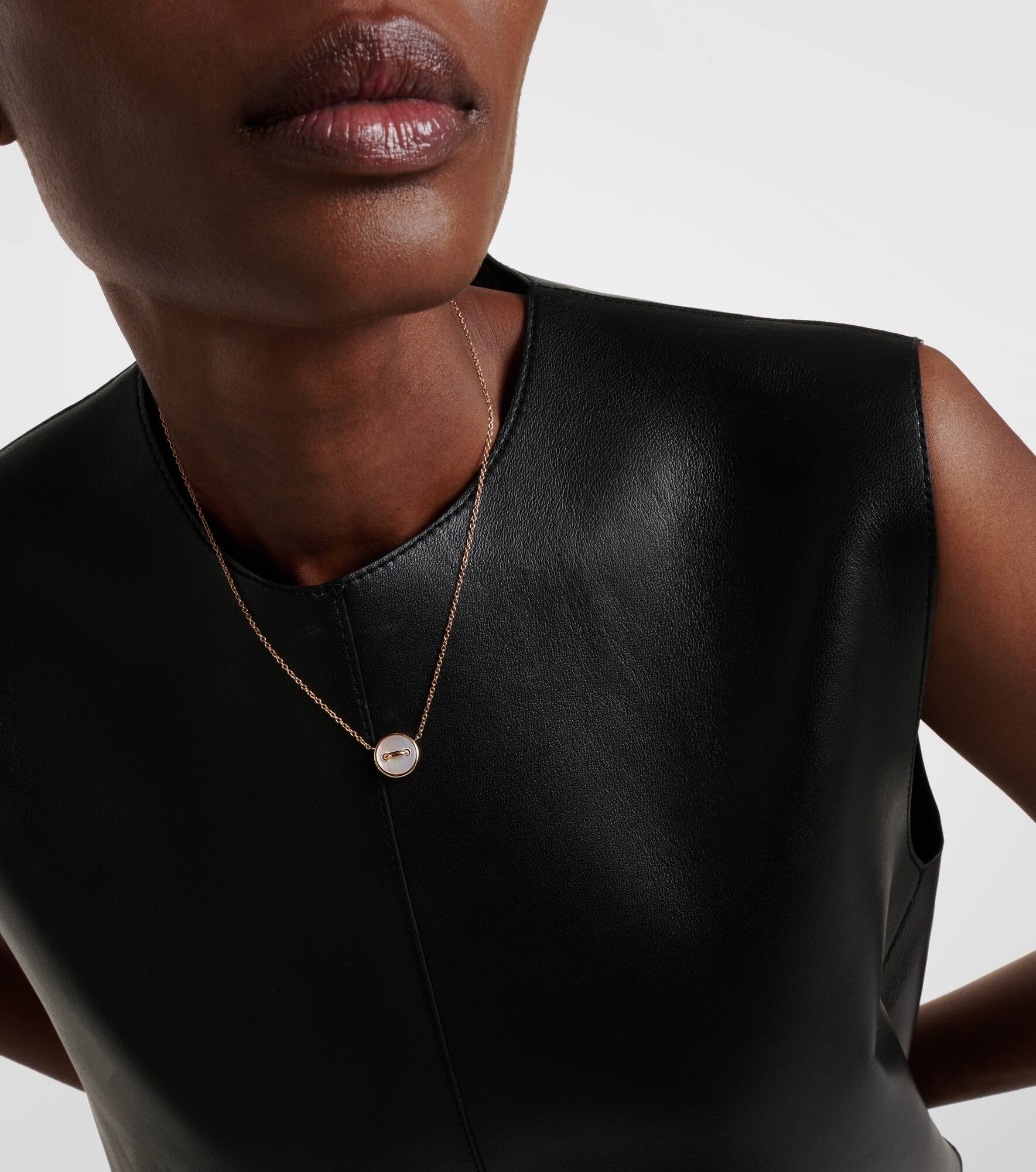 Pom Pom Dot 18kt rose gold pendant necklace with mother-of-pearl and diamonds - 3