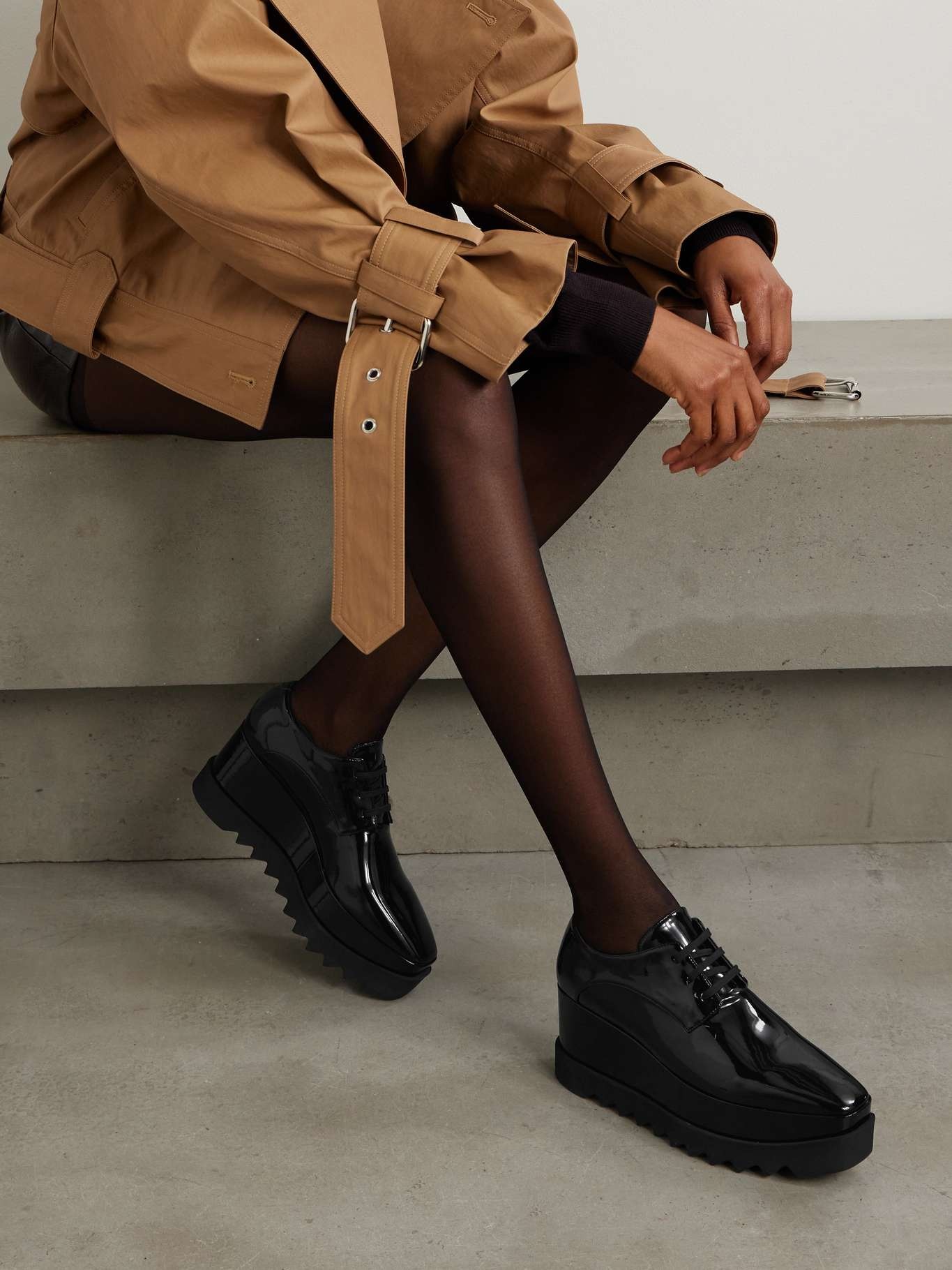 スニーカー Stella McCartney Black alter mat Sneak-Elyse sneakers Stella McCartney Elyse Patent Alter Platform Sneaker Loafers