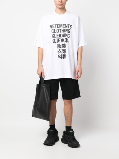 VETEMENTS logo-print short-sleeved T-shirt outlook