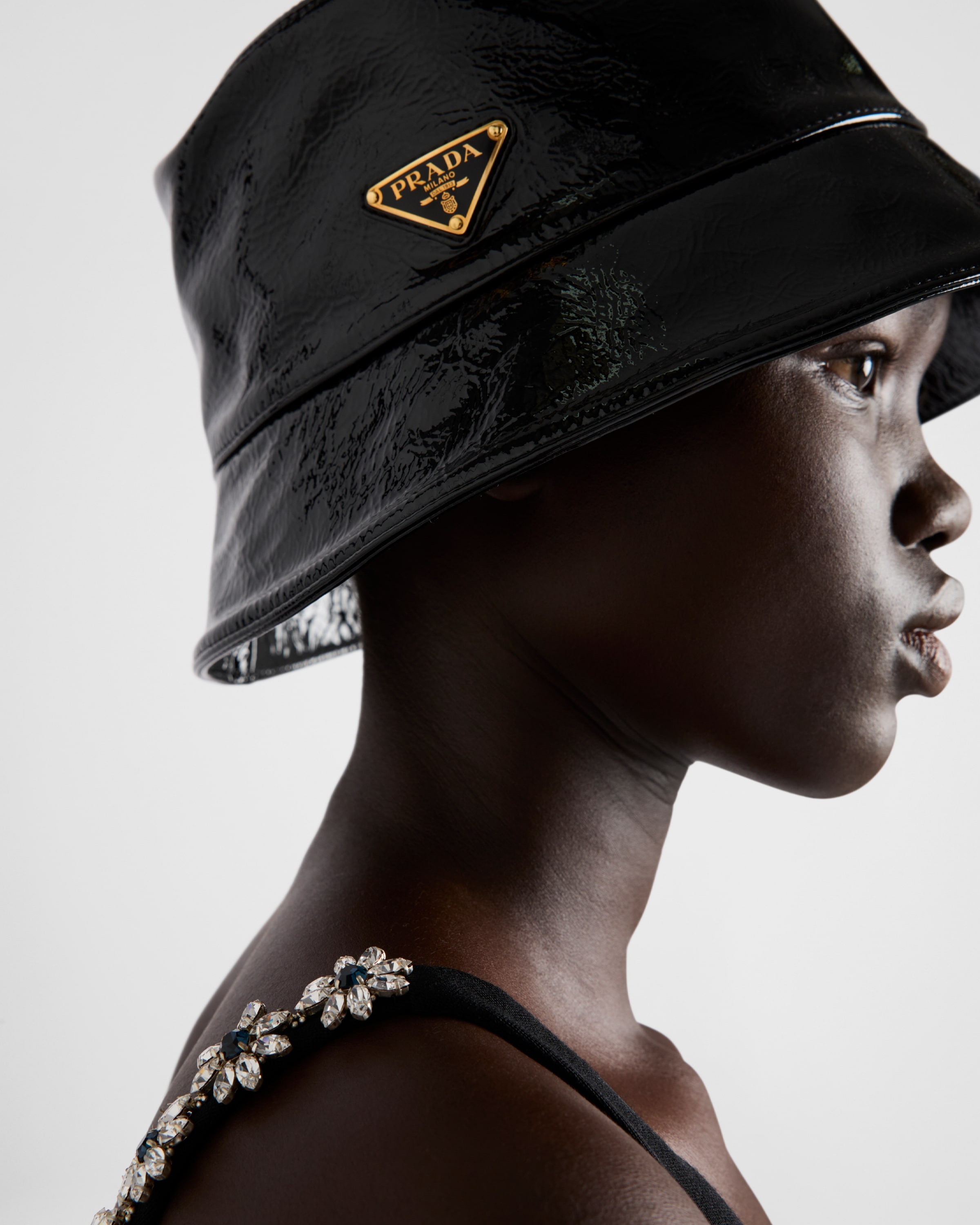 Naplak patent leather bucket hat - 2