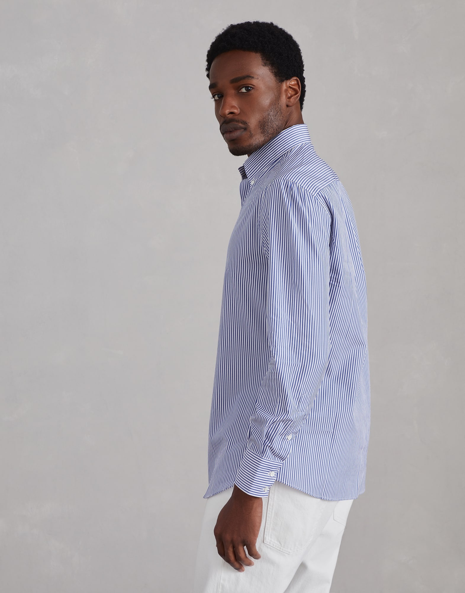 Striped basic fit shirt with button-down collar - 2