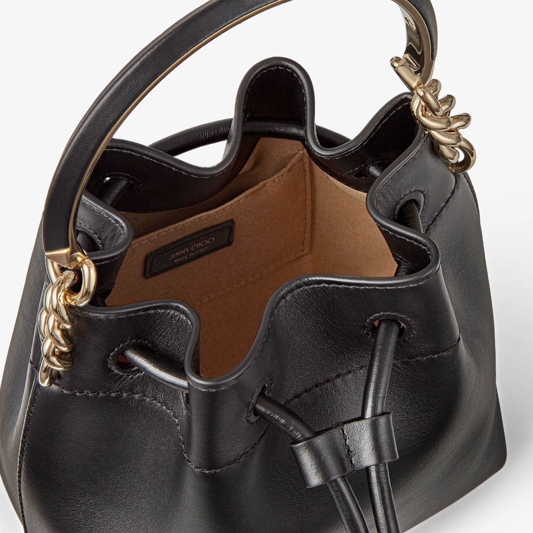 Bon Bon Bucket S
Black Leather Bucket Bag - 5