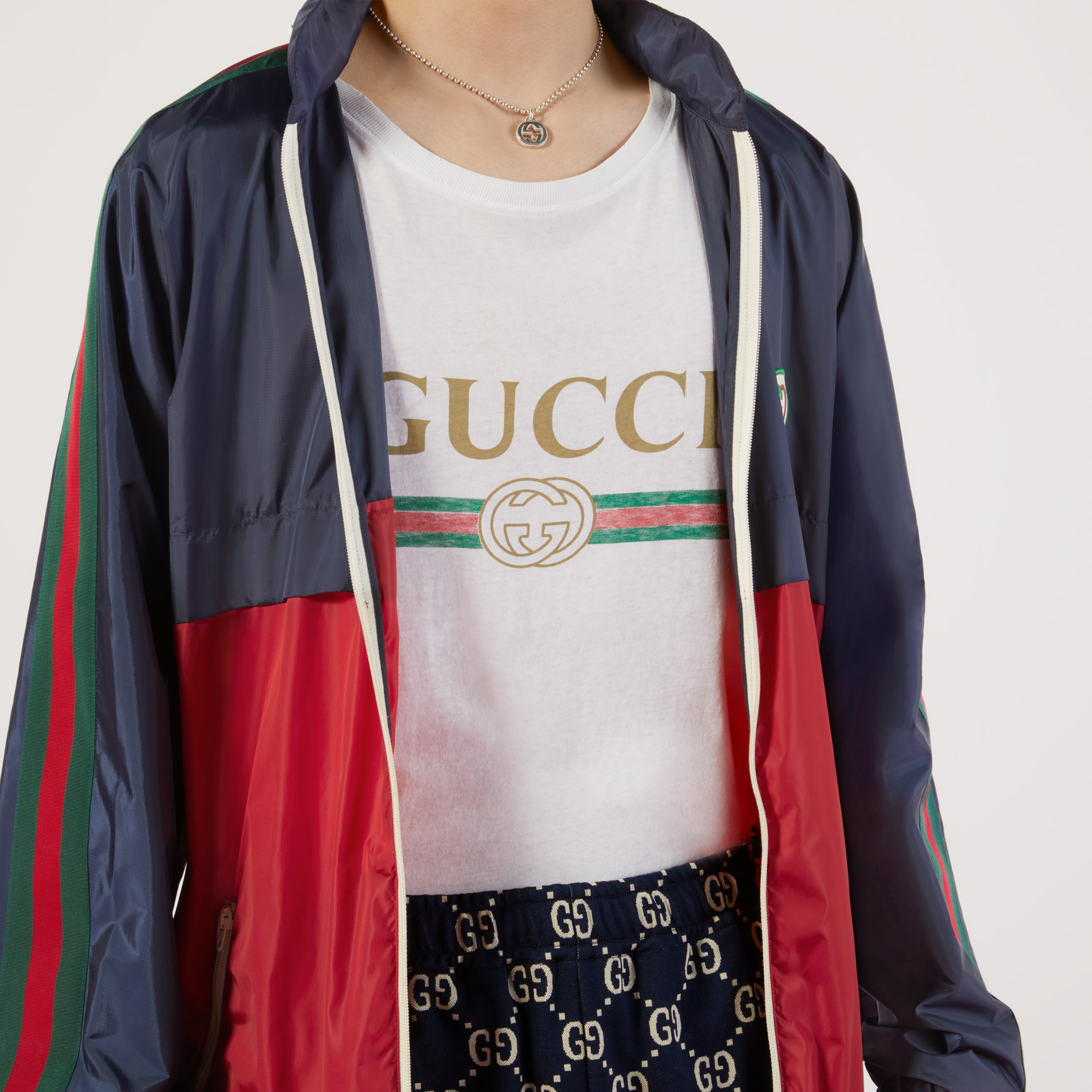 Oversize washed T-shirt with Gucci logo - 3