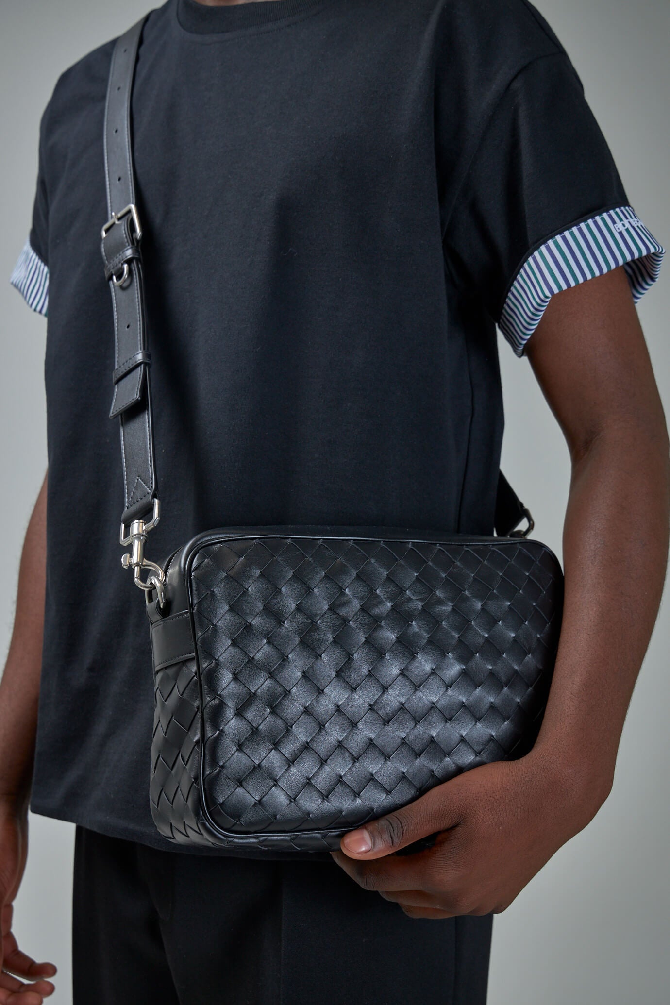 Bottega Veneta Medium Intrecciato Camera Bag | labelsfashion