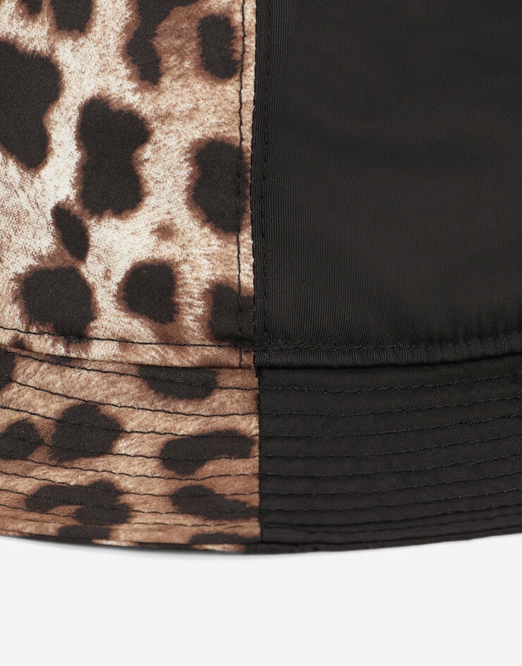 Leopard-print bucket hat with patch embellishment - 4