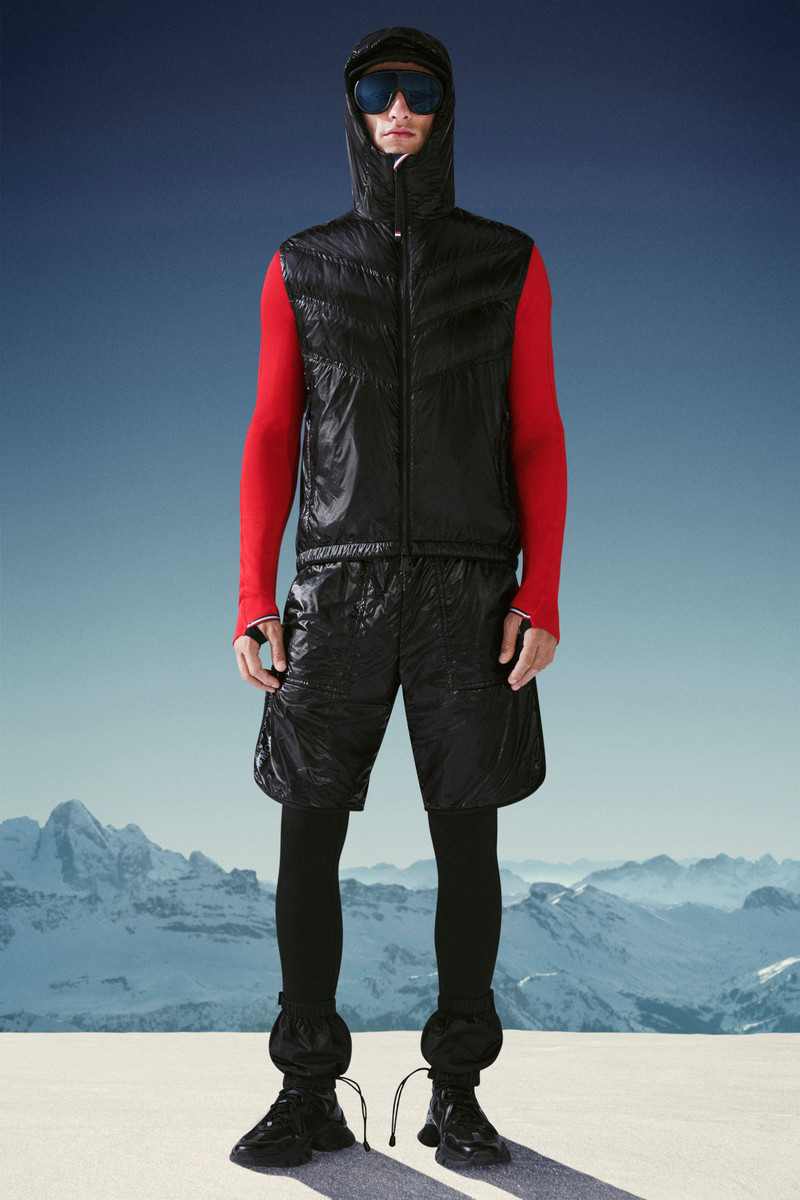 Moncler Salantin Vest outlook
