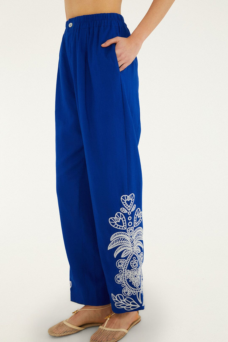 FARM RIO Blue Romantic Embroidered Lenzing™ Ecovero™ Euroflax™ Pants outlook