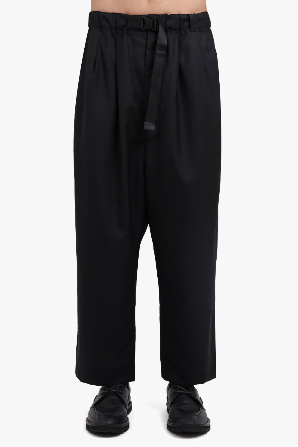 CROPPED TAPERED PANT | BLACK - 4