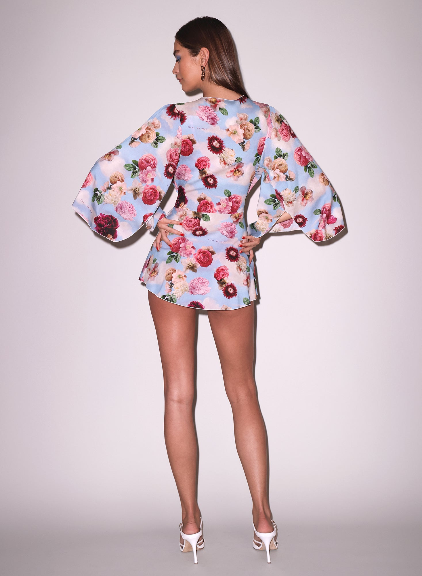 Angel Sleeve Robe - 3