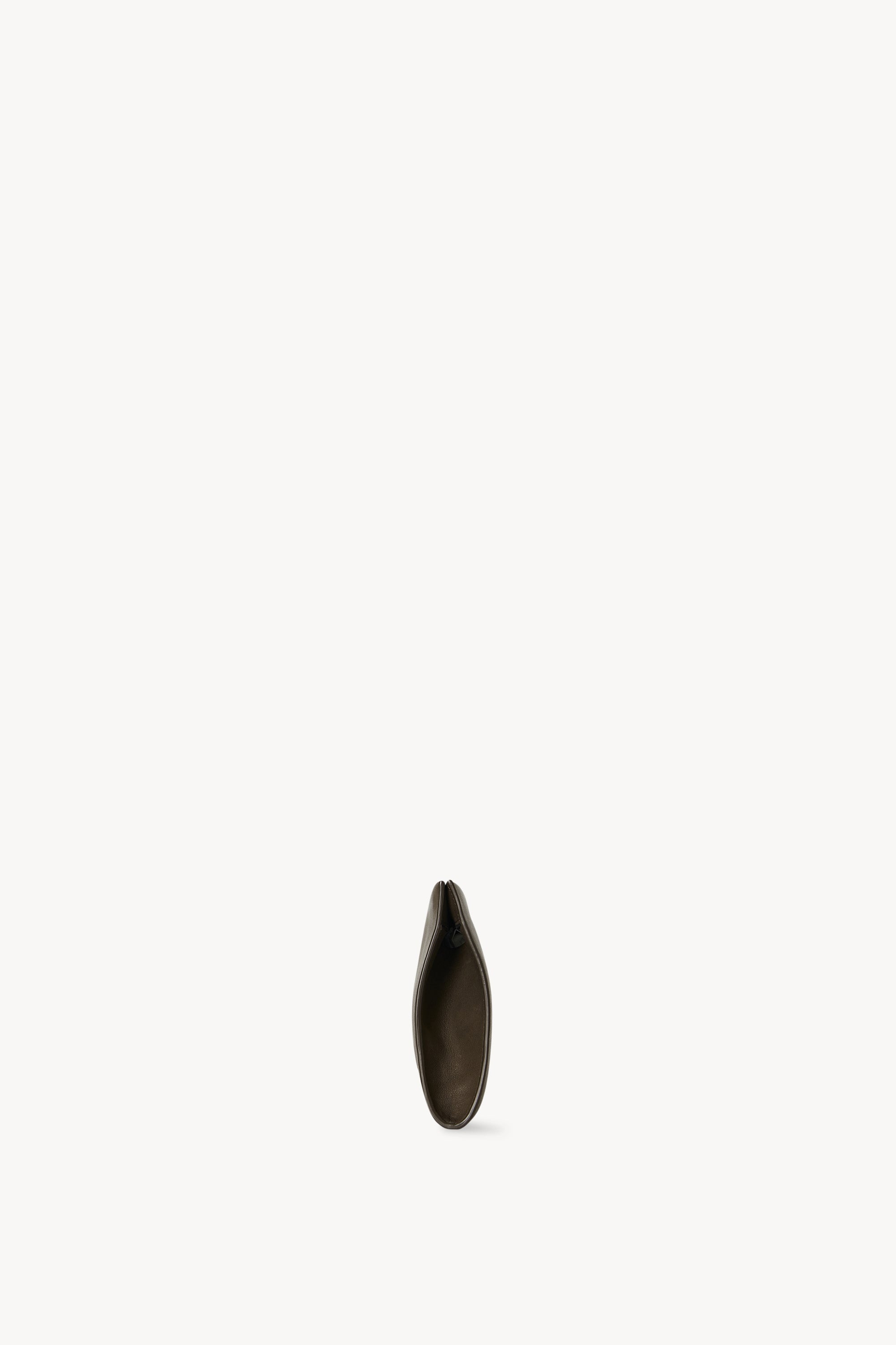 Flat Clutch in Leather - 3