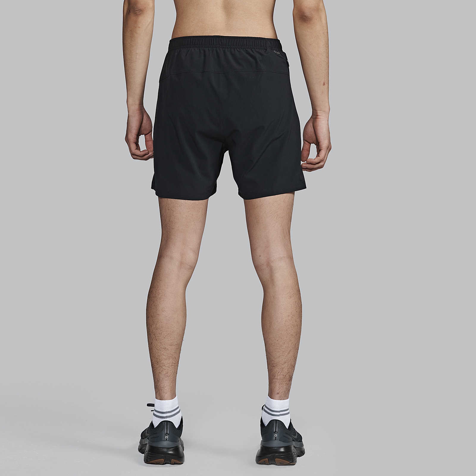 Outpace 5" Short - 2