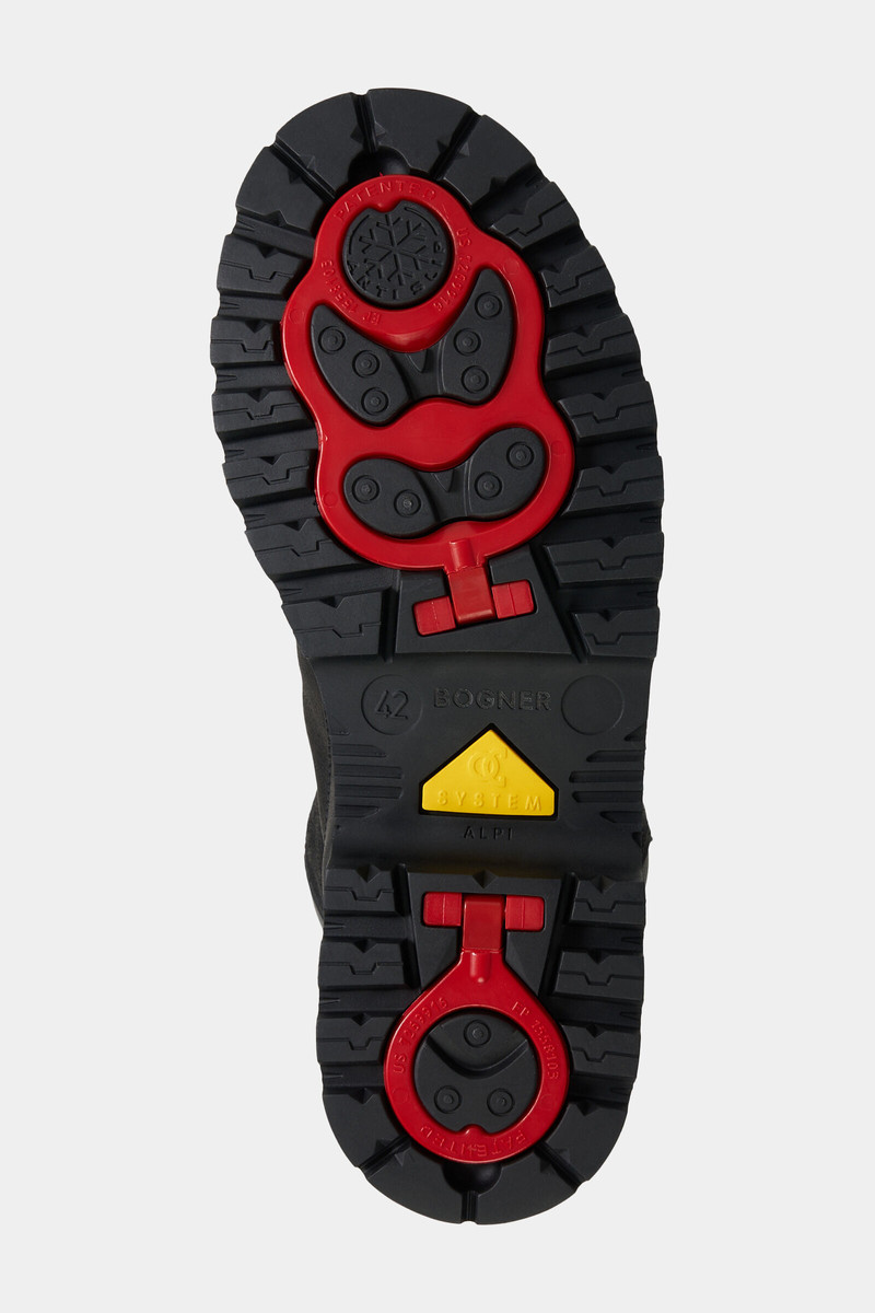 Mid Boots Helsinki with spikes in Black 8