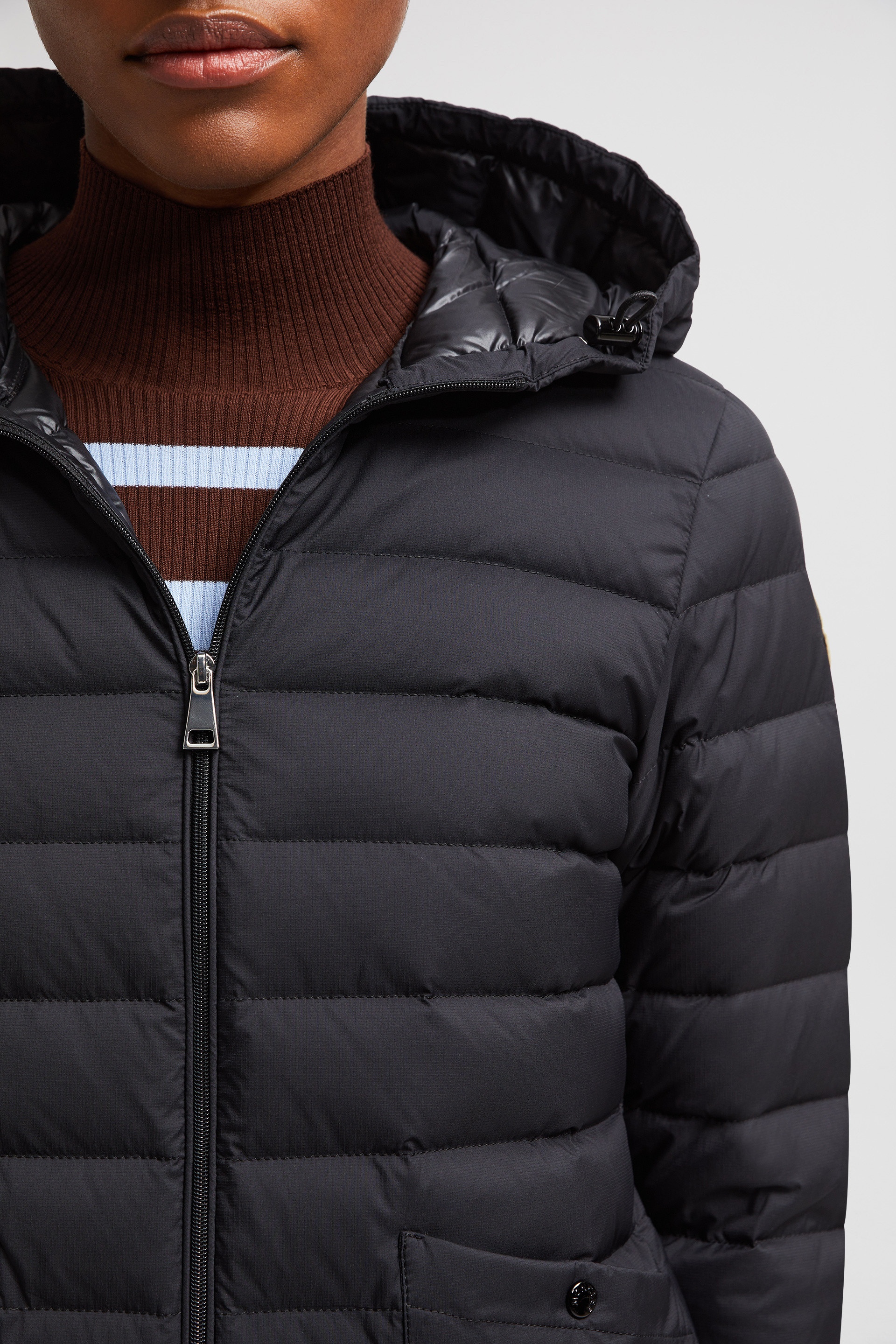 Moncler Hede Hooded Short Down Jacket | REVERSIBLE