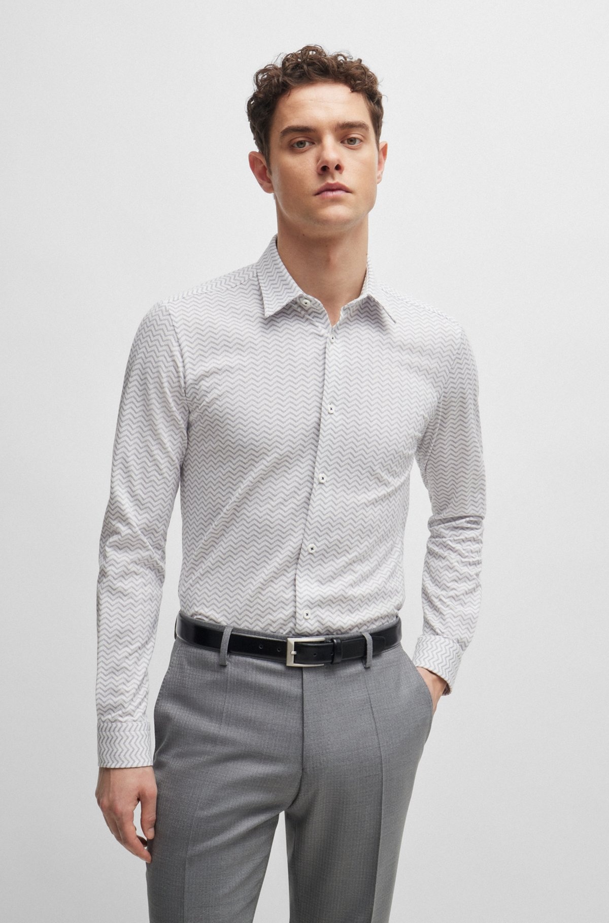 SLIM-FIT SHIRT IN PATTERNED PERFORMANCE-STRETCH FABRIC - 2