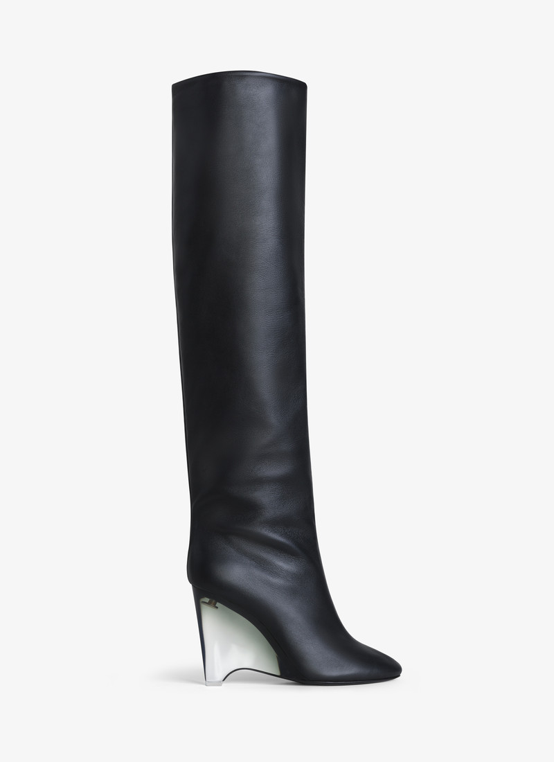 CALFSKIN의 WEDGE 보스 - 1