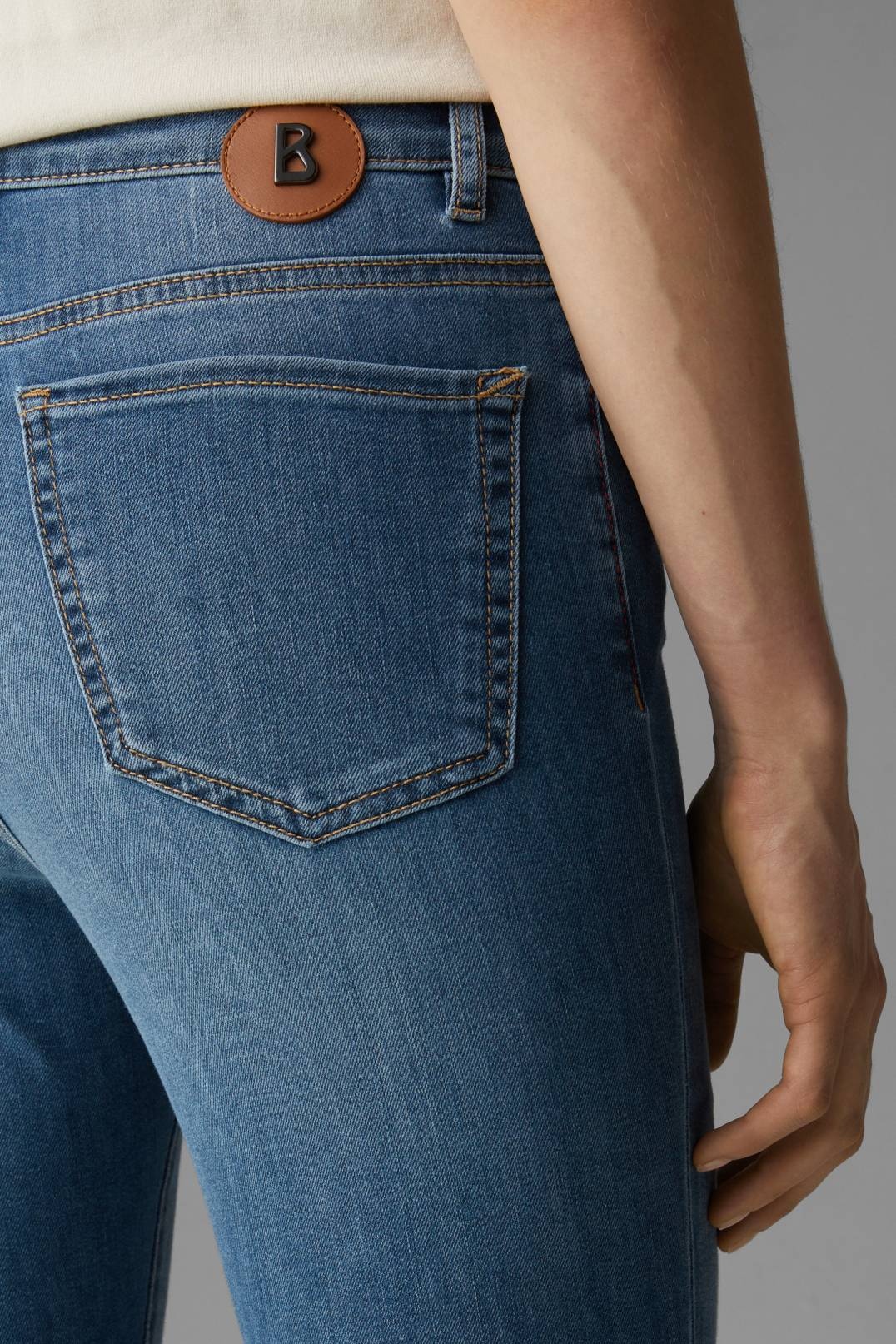 JULIE 7/8 SLIM FIT JEANS IN DENIM BLUE - 5